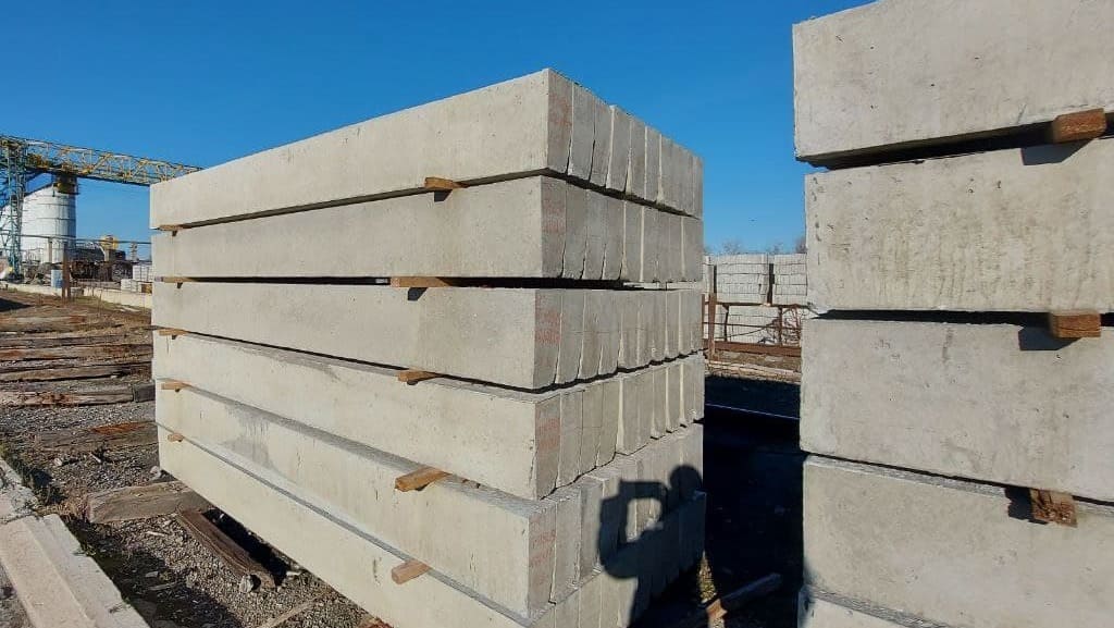 Бортові/Бардюрні камені заводу БМ Бетон